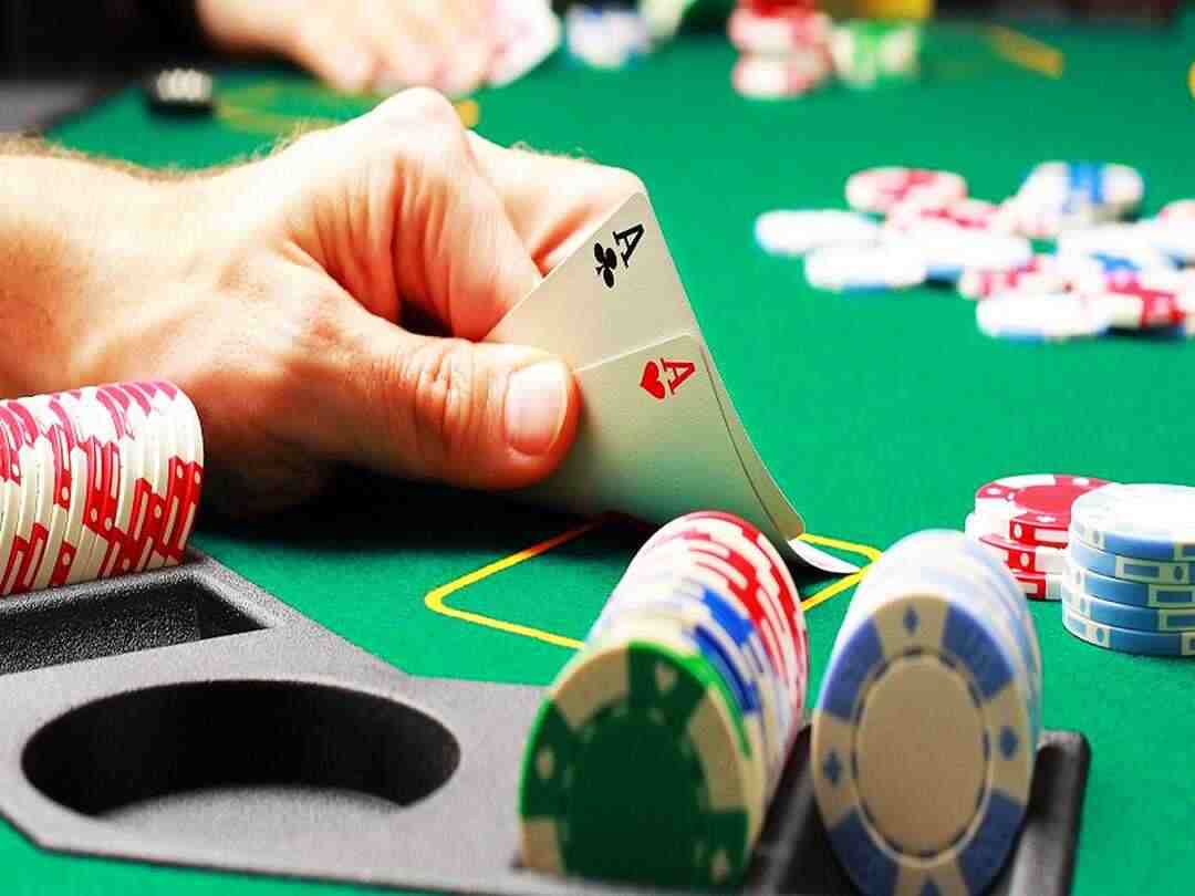  Vậy Poker lừa đảo người chơi như thế nào?