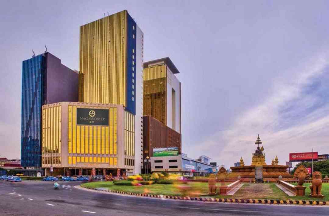 Naga world thuộc tổ hợp khách sạn 5 sao lớn nhất thuộc Campuchia